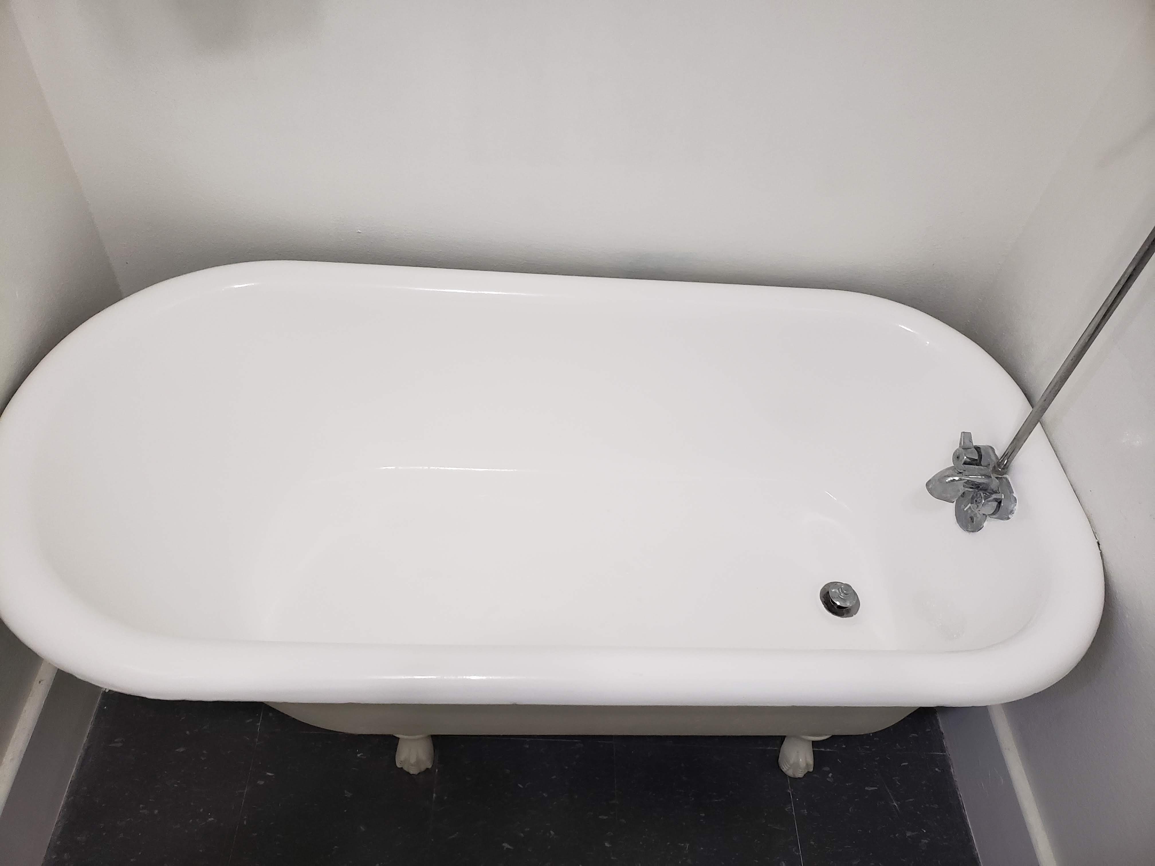 Bathtub Refinishing